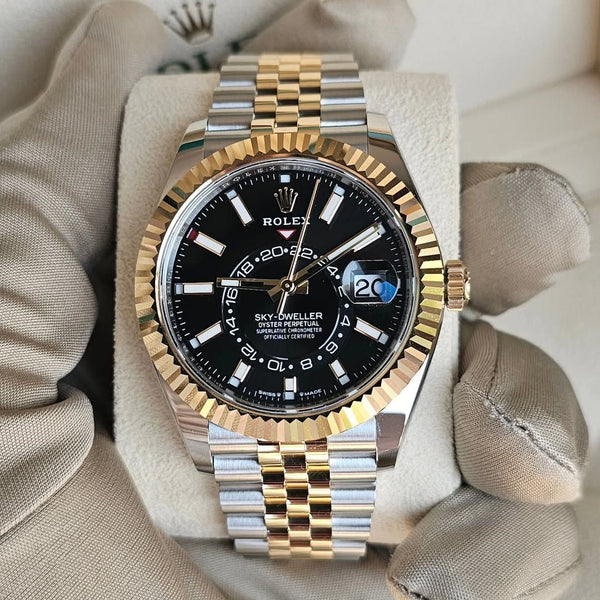 Signature Prestige with Dual Time Functionality – From Rolex’s Iconic Series 🌟