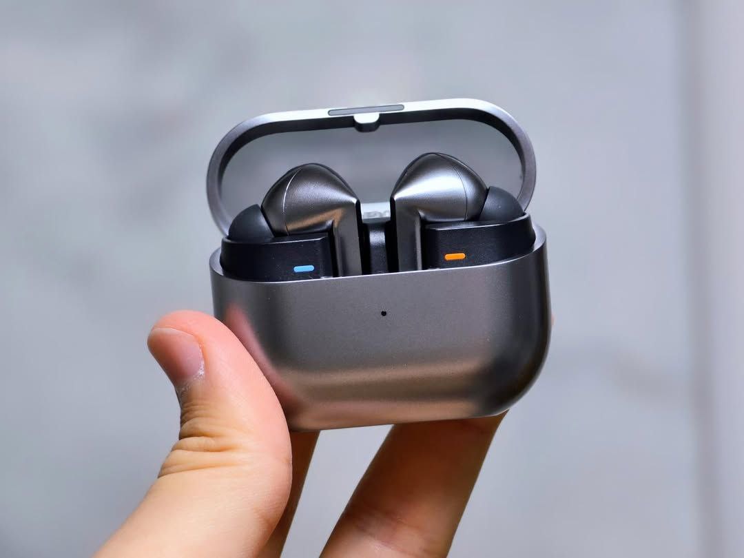 *FOR THE FIRST TIME EVER SAMSUNG GALAXY BUDS 3 PRO* 🔥